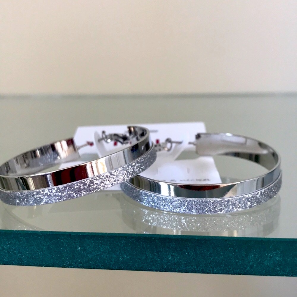 🌈Crushed Crystal Encrusted Hoop Earrings 💎